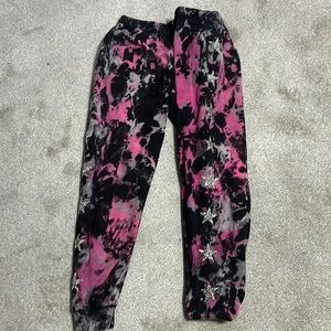 Tye dye sweat pants with stars down side!